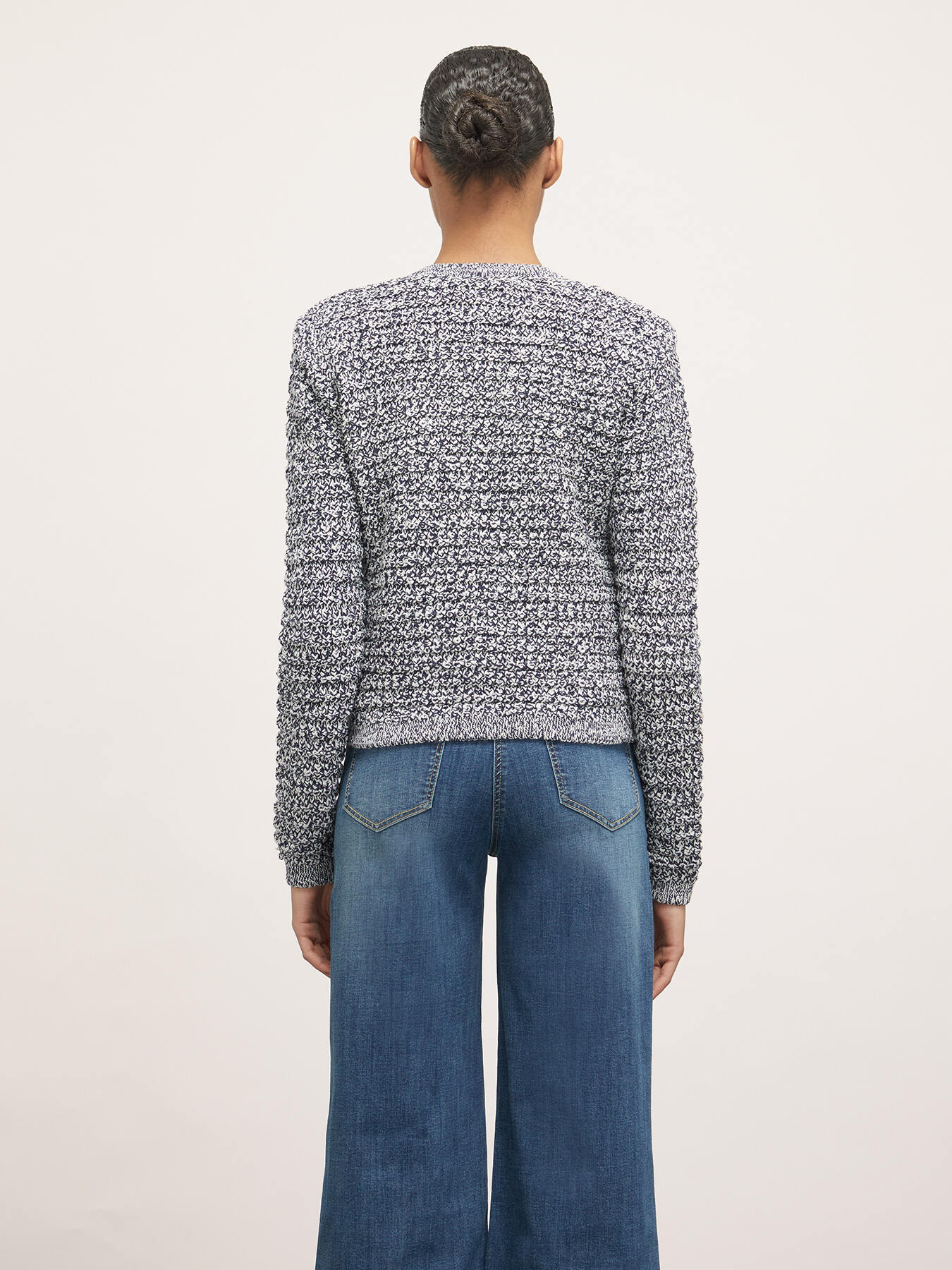 Short knitted cardigan image number 1